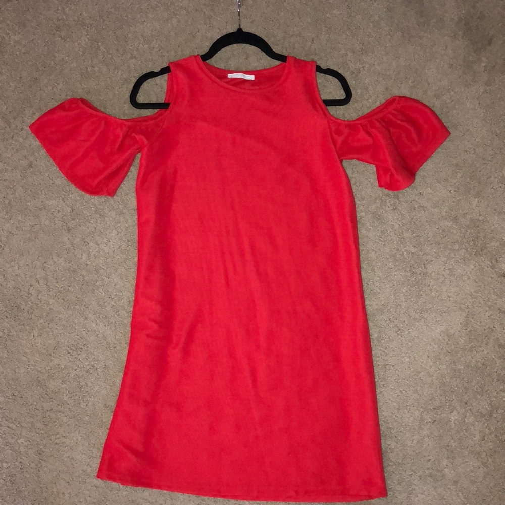 Red cold shoulder Zara dress